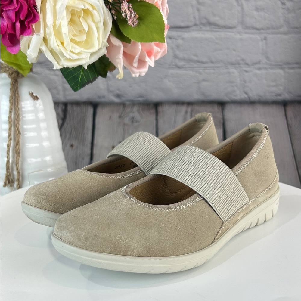 HARTJES XS Tan Suede Slip On Mary Jane Made In Austria Flats